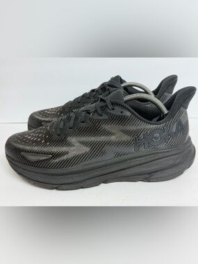 Hoka One One Clifton 9 Sneakers Mens Size 11.5 D Black Shoes 1127895-BBLC